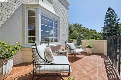 126 Woodland Way, Piedmont, CA 94611 - Photo 4
