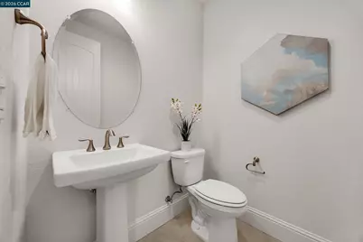 1939 Burgundy Ln, Brentwood, CA 94513 - Photo 32