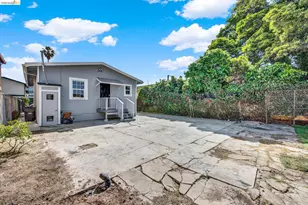 7317 Lockwood St, Oakland, CA 94621 - Photo 24