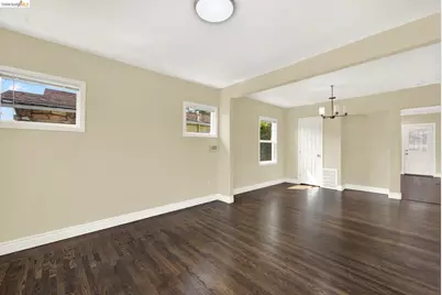 7317 Lockwood St, Oakland, CA 94621 - Photo 6