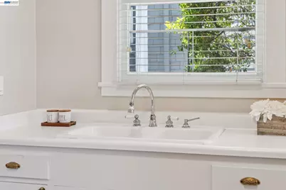 1915 Alameda Ave, Alameda, CA 94501 - Photo 24