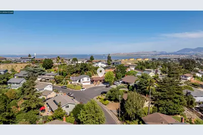 144 Dartmouth Pl, Benicia, CA 94510 - Photo 58