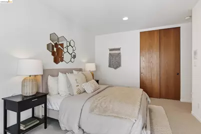 295 Gravatt Dr, Berkeley, CA 94705 - Photo 38