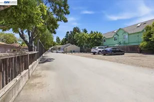 882 Tennyson Rd, Hayward, CA 94544 - Photo 8