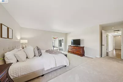 7403 Hillsdale Dr, Pleasanton, CA 94588 - Photo 32