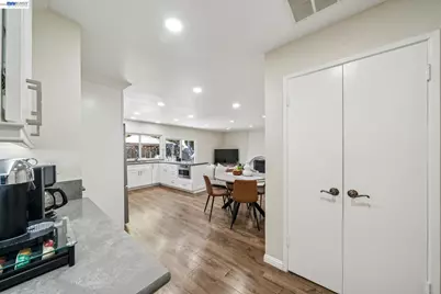 7403 Hillsdale Dr, Pleasanton, CA 94588 - Photo 12