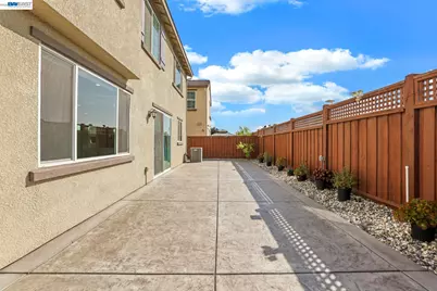 15887 Brownstone Ct, Lathrop, CA 95330 - Photo 56