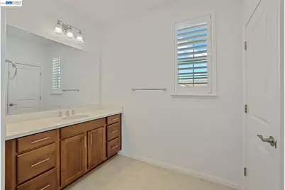 15887 Brownstone Ct, Lathrop, CA 95330 - Photo 42
