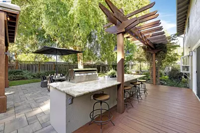 4593 Del Valle Parkway, Pleasanton, CA 94566 - Photo 14