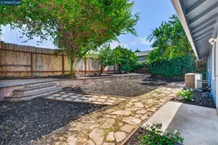 2037 Highland Dr, Concord, CA 94520 - Photo 30