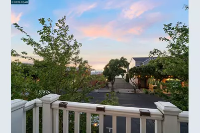 228 1st St, Benicia, CA 94510 - Photo 4