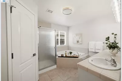 429 Chaffee Ln, Waterford, CA 95386 - Photo 18
