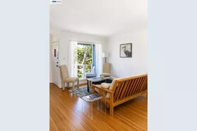 8041 Greenly Dr, Oakland, CA 94605 - Photo 20
