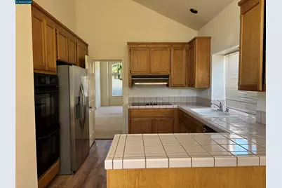 2120 Lynwood Way, Antioch, CA 94509 - Photo 8