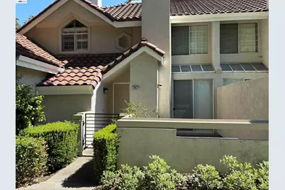 7247 Cronin Cir, Dublin, CA 94568 - Photo 2