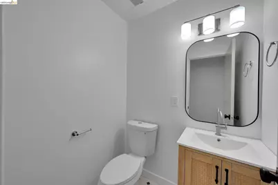 1808 Wildbrook Ct #D, Concord, CA 94521 - Photo 14