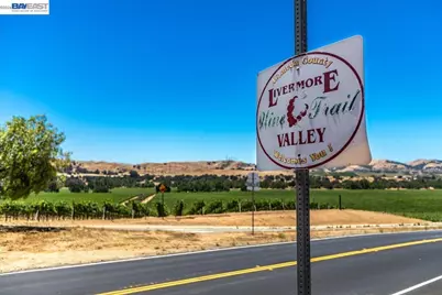 446 Pismo Ct, Livermore, CA 94550 - Photo 34
