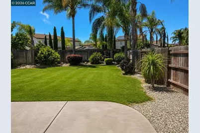1567 Purple Martin Ln, Manteca, CA 95337 - Photo 16