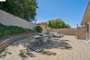 5263 Proctor Ave, Oakland, CA 94618 - Photo 32