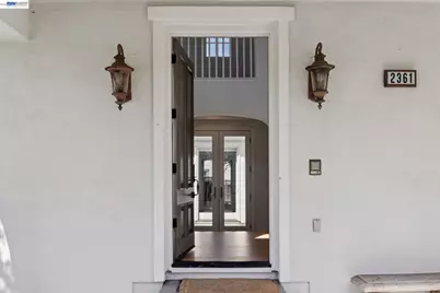 2361 Coral Sea St, Alameda, CA 94501 - Photo 2