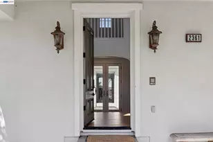 2361 Coral Sea St, Alameda, CA 94501 - Photo 2
