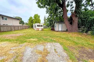 752 Blossom Way, Hayward, CA 94541 - Photo 12