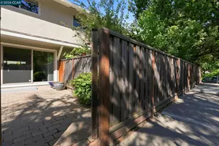 30 Miramonte Dr, Moraga, CA 94556 - Photo 36