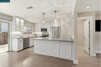 30 Miramonte Dr, Moraga, CA 94556 - Photo 2