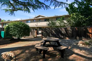 30 Miramonte Dr, Moraga, CA 94556 - Photo 40