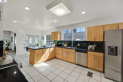 784 Sunset Blvd, Hayward, CA 94541 - Photo 12