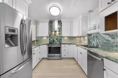 100 South #208, Sausalito, CA 94965 - Photo 6