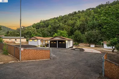 31067 Palomares Rd, Castro Valley, CA 94552 - Photo 48