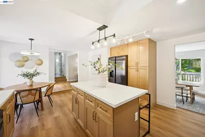 31067 Palomares Rd, Castro Valley, CA 94552 - Photo 10