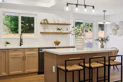 31067 Palomares Rd, Castro Valley, CA 94552 - Photo 20