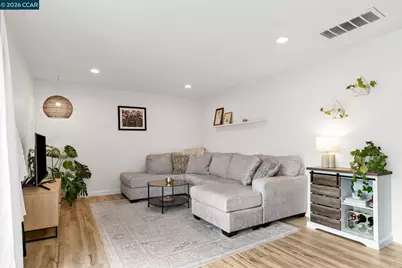 825 Oak Grove Rd #30, Concord, CA 94518 - Photo 12