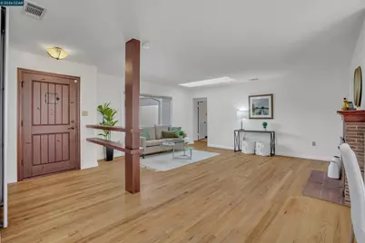 144 Roslyn Dr, Concord, CA 94518 - Photo 8
