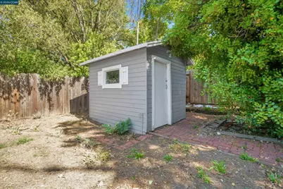 144 Roslyn Dr, Concord, CA 94518 - Photo 28