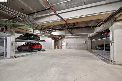 574 48th St #403, Oakland, CA 94609 - Photo 4