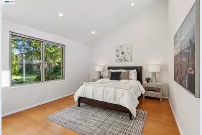 1118 Bismarck Ln, Alameda, CA 94502 - Photo 16
