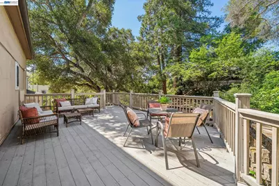 3231 Wisconsin St, Oakland, CA 94602 - Photo 18