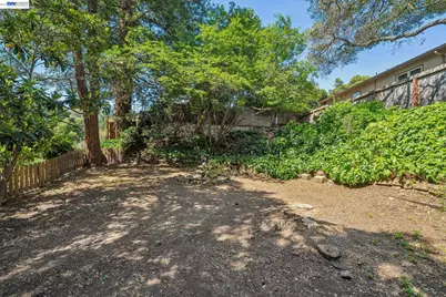 3231 Wisconsin St, Oakland, CA 94602 - Photo 22