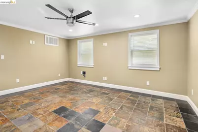 7523 Outlook Ave, Oakland, CA 94605 - Photo 40