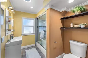 7523 Outlook Ave, Oakland, CA 94605 - Photo 14
