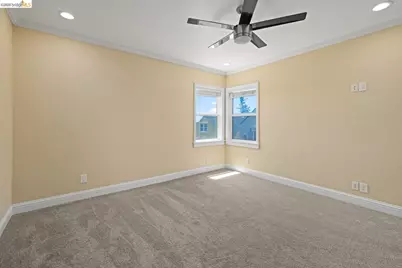 7523 Outlook Ave, Oakland, CA 94605 - Photo 46