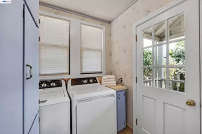 885 Rodney Dr, San Leandro, CA 94577 - Photo 12