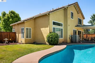 1110 Plymouth Dr, Tracy, CA 95376 - Photo 34