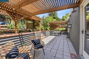 1056 El Centro Ave, Oakland, CA 94602 - Photo 28