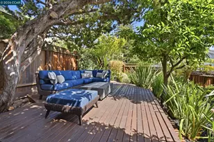 1056 El Centro Ave, Oakland, CA 94602 - Photo 32