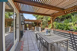 1056 El Centro Ave, Oakland, CA 94602 - Photo 30