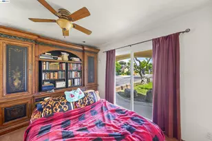 1622 Pegasus St, Newport Beach, CA 92660 - Photo 52